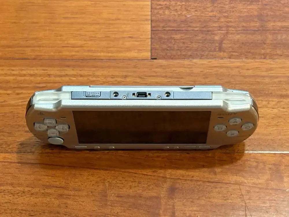 Sony PSP 2000 Slim Silver Console Works UMD Drive Not Working Parts Repair OEM